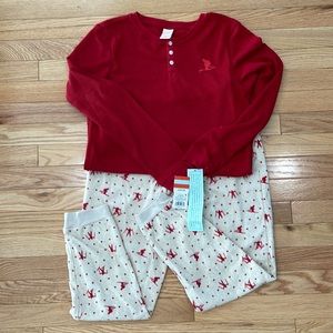 NWT Kids Pajamas, Henley Top, Fleece bottoms with ⛷ deco